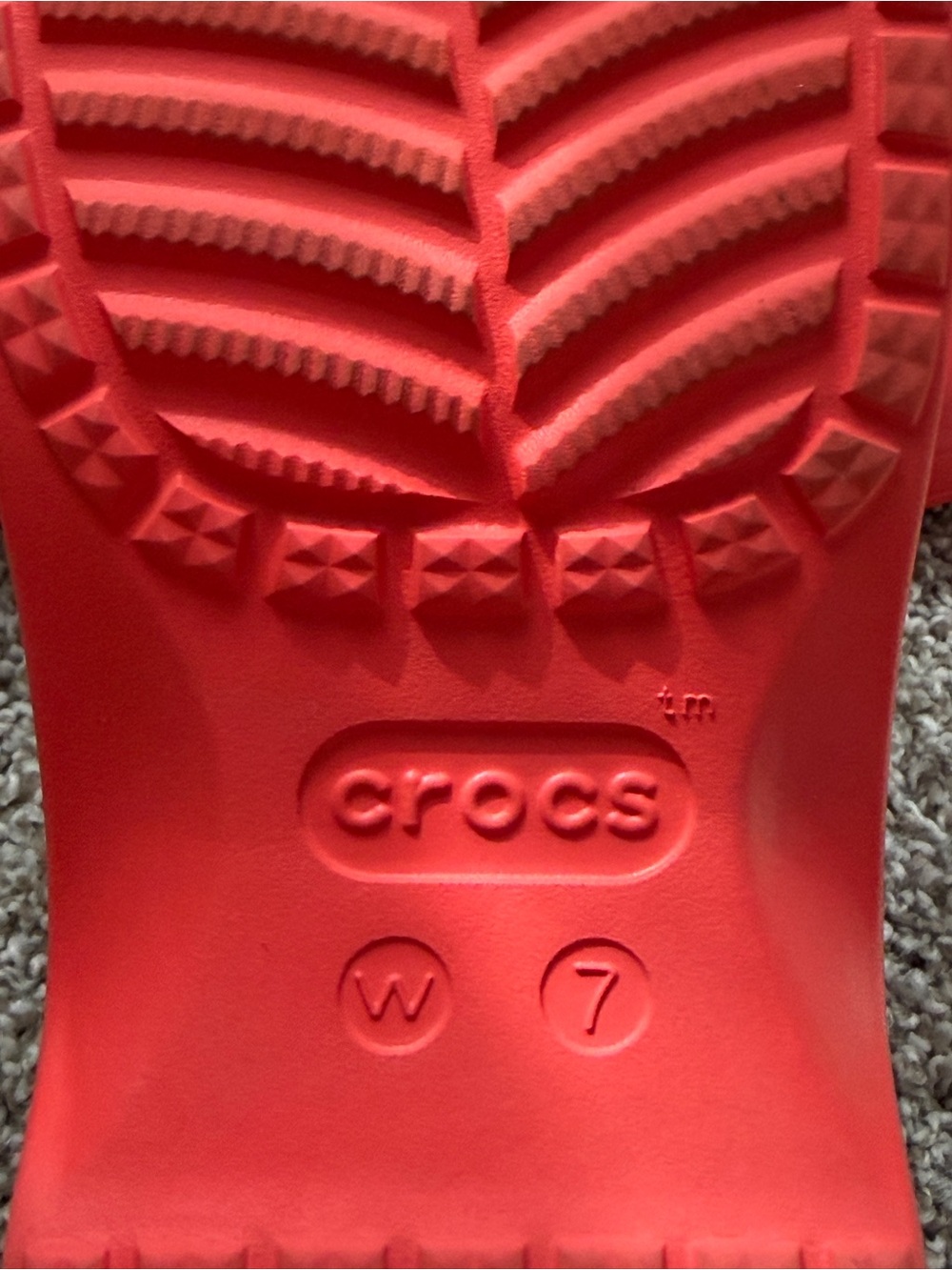 CROCS Women's Red Croslite Crisscross Slide Sandals - Picture 4 of 4